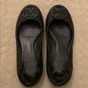 Tory Burch Black Leather Flats 6M